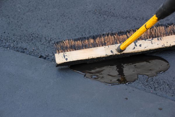 Driveway Asphalt Sealing in Richmond